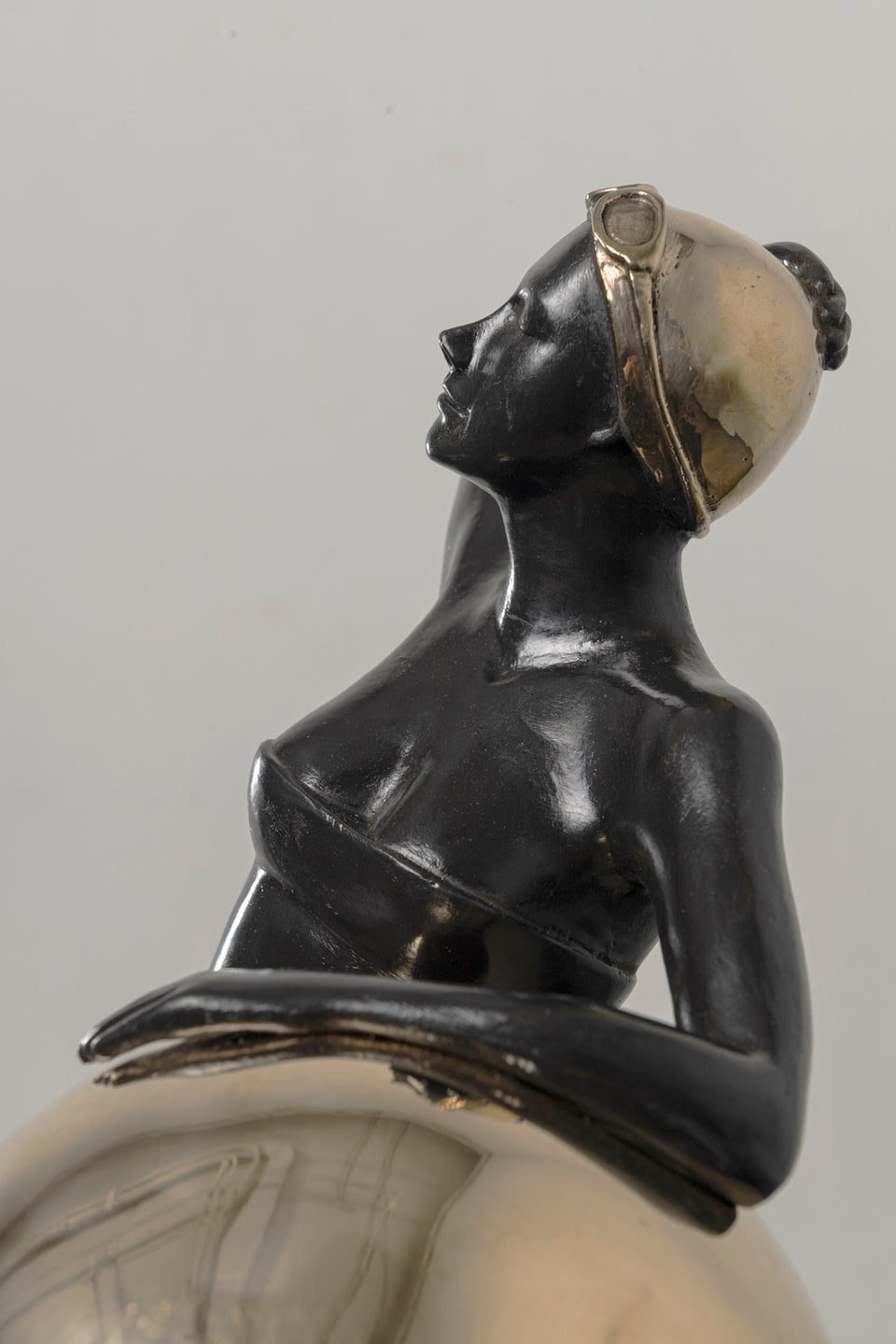 Summer Girl 4 - Ignacio Gana, escultura de Ignacio Gana